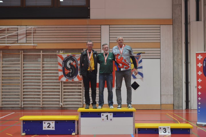 Erfolgreiche Schützen in der Klasse Veteran Male Traditional Recurve (VMTR), v.l.n.r.: Harry Misteli, Werner Triet, Beat Bernauer. Foto: FAAS